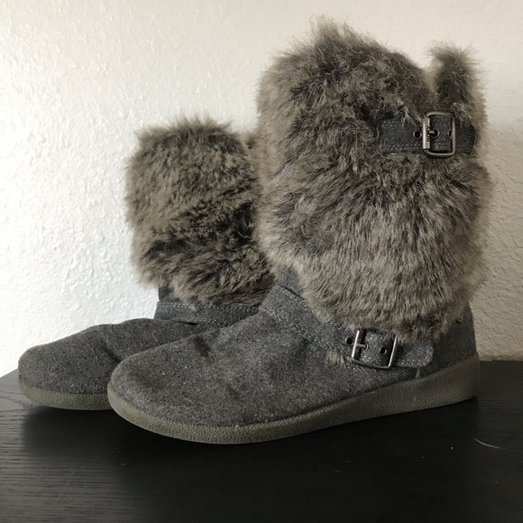 boots - Picture 3 of 3